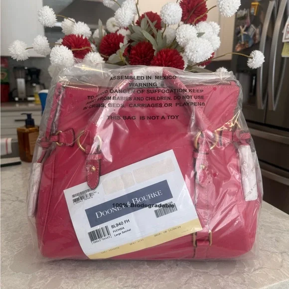 Dooney and Bourke large Florentine fuchsia satchel - Picture 2 of 13